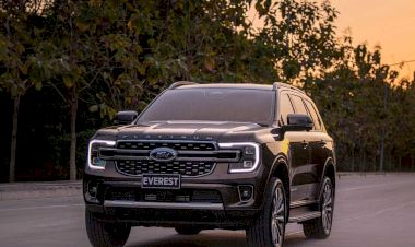 Ford Everest 2023 thế hệ mới ra mắt - SUV 7 chỗ 'kẻ lật đổ' Toyota Fortuner, Hyundai Santafe