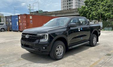 Ford Ranger XLS AT 2026 Thế Hệ Mới: Nâng Cấp Toàn Diện, Giữ Nguyên Giá Niêm Yết