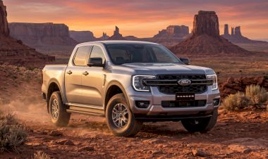 FORD RANGER XLS 2.0L 4X4 MỚI